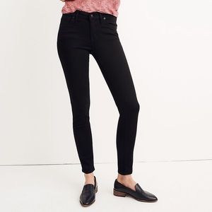 MADEWELL- 8” Skinny Jeans in Carbondale Wash - Black- size 27- distressed